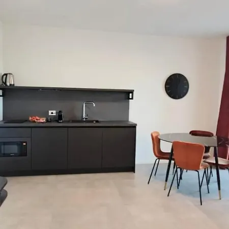 Marisabella 5 Apartment